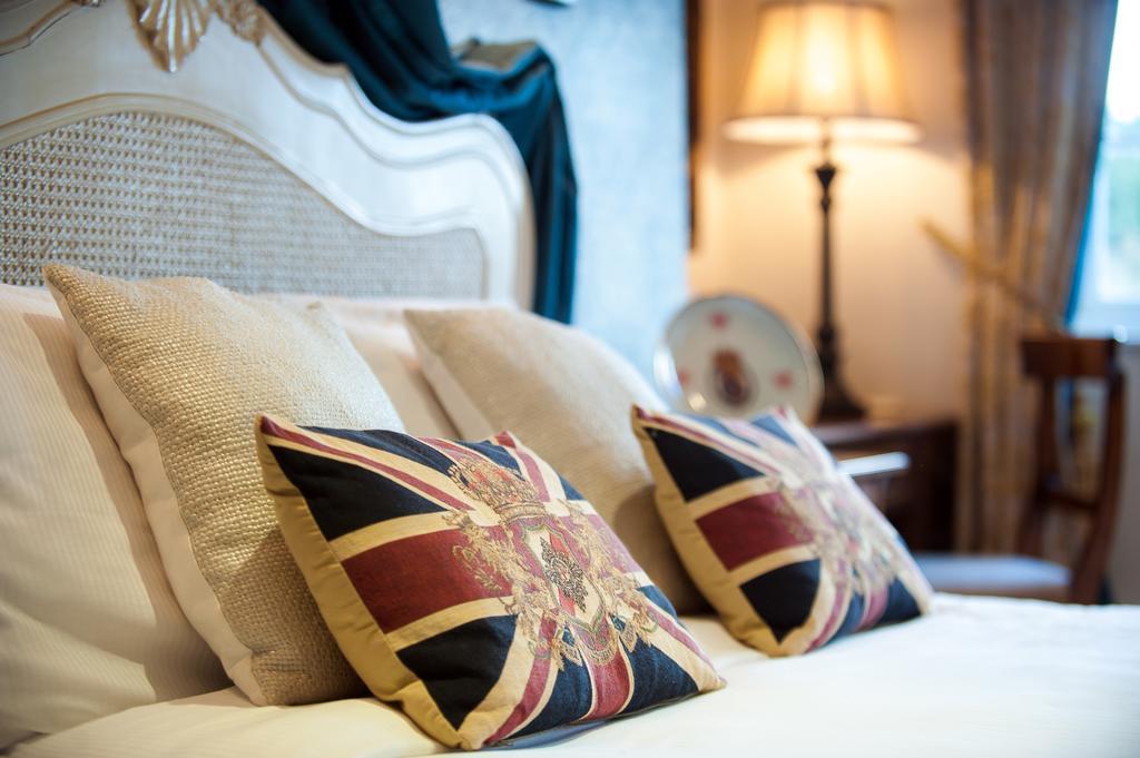 Bed and Breakfast The Bell, Alderminster Стратфорд-апон-Эйвон Экстерьер фото